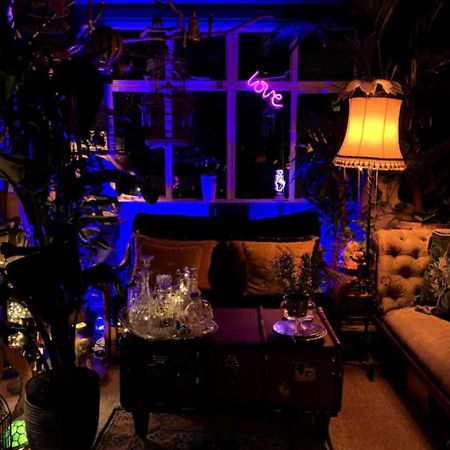 Magical Wizardry Flat In Central 런던 외부 사진